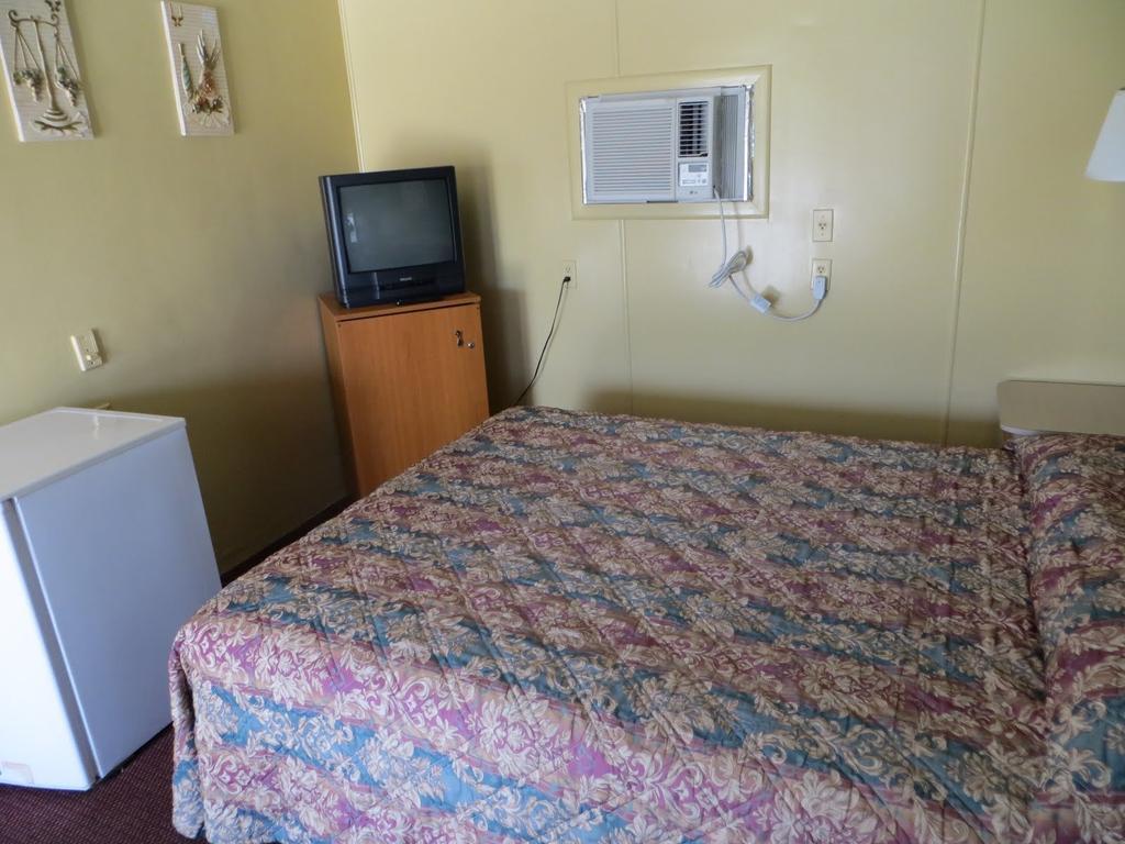 Travelers Inn 奥基乔比 客房 照片